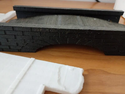 Accessori 1:35 per diorama, rovine, alberi e ponte quelli della foto insieme - Immagine 1 di 3