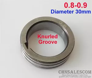 Rullo alimentazione filo scanalatura zigrinata diametro 0,8-0,9 30 mm saldatrice MIG MAG - Foto 1 di 3