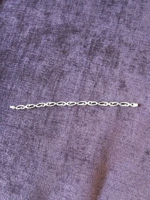 Beaverbrooks 9k White Gold And Diamond Infinity Bracelet - Image 1 of 4