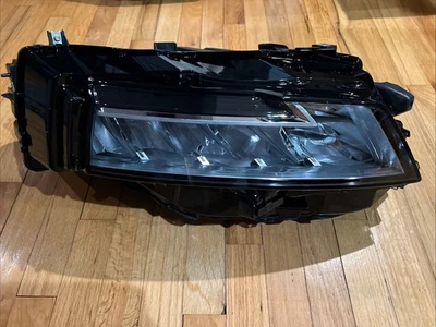 Passenger Right LED Chrome Housing Headlight Assembly For 2021-2023 Nissan Rogue - Image 1 of 3