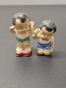 Vintage Set Salt And Pepper Shakers Mischievous Boys Kids Brothers S8 - Picture 1 of 9