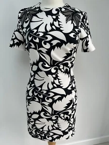 Abito ZARA donna nero bianco ricamato floreale e uncinetto tunica cambio medio - Foto 1 di 4