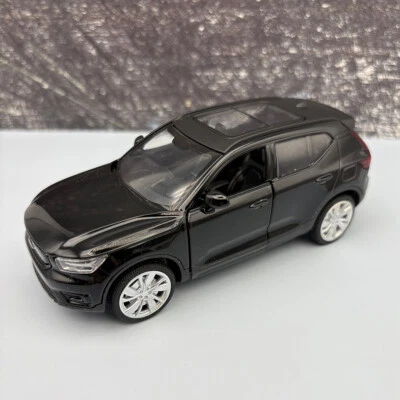 2020/2023 Volvo XC40 Black - 1:32 Scale - Officially Licensed - Image 1 of 4