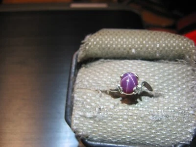 8x6MM PLUM LINDE STAR SAPPHIRE RING 925 STERLING SILVER SIZE 9 - Image 1 of 4