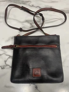 Dooney Bourke Crossbody Letter Bag in Black 8.5"x8.25" *Top Zipper Missing Pull - Picture 1 of 12