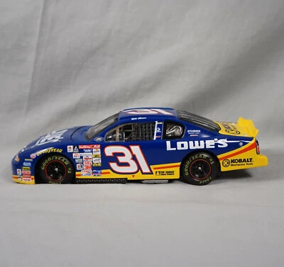 Mike Skinner #31 Team Lowe's Racing 2000 Monte Carlo 1:24 Stock Car NASCAR - Image 1 of 4