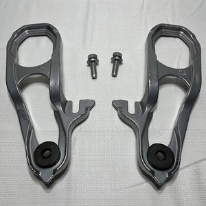 Gancho de remolque izquierdo y derecho 68323651AA para Ram - Imagen 1 de 7