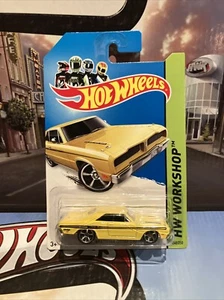 2014 HOT WHEELS 1974 BRAZILIAN DODGE CHARGER HW WORKSHOP YELLOW TEAM CARD - Picture 1 of 3