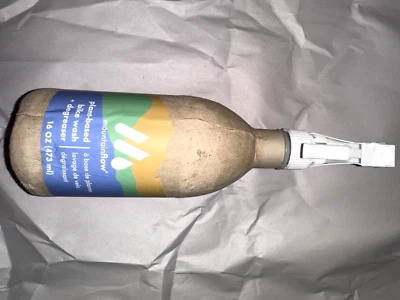 Botella pulverizadora Mountain Flow para lavado y desengrasante de bicicletas a base de plantas de 16 fl oz Foto 1 de 2