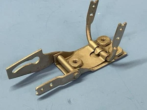 1956 1957 19585 1960 1961 1962 CORVETTE DOOR LOCK TRAPEZE lock linkage - Picture 1 of 5