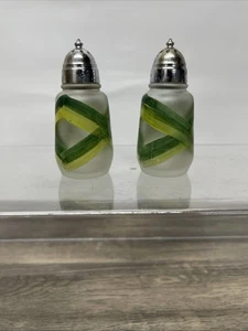 Vintage Hazel Atlas Frosted Glass Salt & Pepper Shakers Green Yellow Hand Paint - Picture 1 of 11