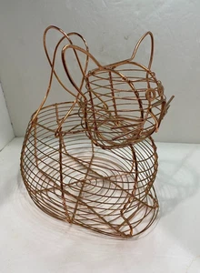 Cesta portadora de huevos con forma de gato de alambre de cobre - Imagen 1 de 3