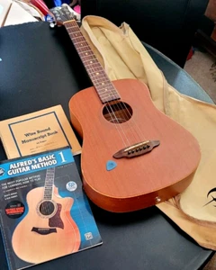 Luna MUS SAF MAH 34" Acoustic Wood Guitar w/Case,ALFRED Book;Educational/Student - Picture 1 of 24