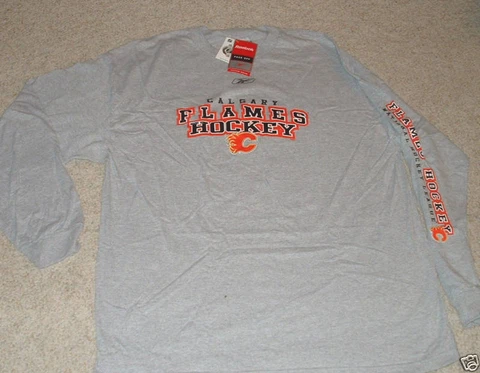 NEW WITH TAGS CALGARY FLAMES NHL HOCKEY LONG SLEEVE SHIRT SZ LRG Cover