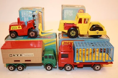 Camiones Matchbox Lesney años 70 Bomag / Elevador de horquilla / Contenedor Mercedes / CAJAS Zoo Foto 1 de 4
