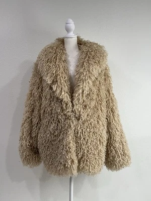 Free People Stargazer 象牙色 人造毛皮 超大夹克 卷曲 泰迪外套 尺寸 S 全新带标签 — 第 1/4 张图片