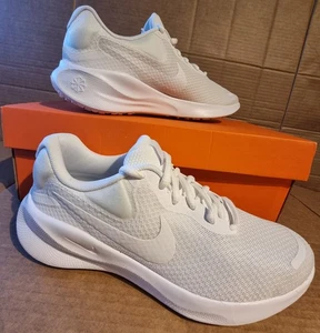 Nike Revolution 7 Women’s Running Trainers White - UK4 EU38 / Gym & Casual Shoes - Picture 1 of 13