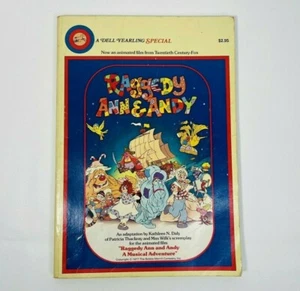 Vintage 1977 Raggedy Ann & Andy Book Paperback - Picture 1 of 12