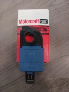 YF1Z13480BA - SWITCH ASY - STOP LIGHT - Ford - Picture 1 of 1