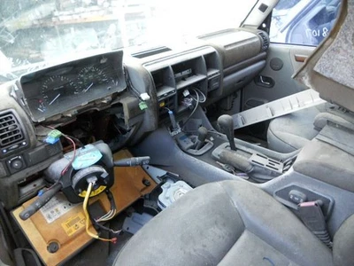 Speedometer Discovery Cluster MPH Fits 99-02 LAND ROVER 384019 - Image 1 of 4