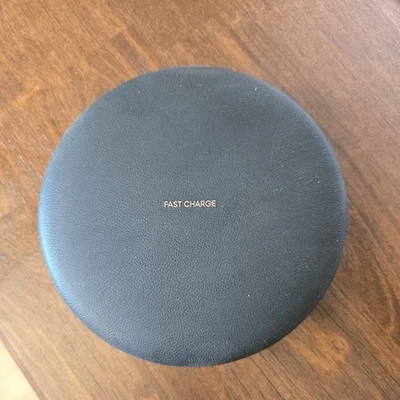Samsung EP-PG950 Fast Charge Convertible Wireless Charging Stand Pad - Image 1 of 3