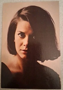 MADERA DE NATALIE / POSTAL 1980 / HECHA EN EE. UU. 6"x4" - Imagen 1 de 4