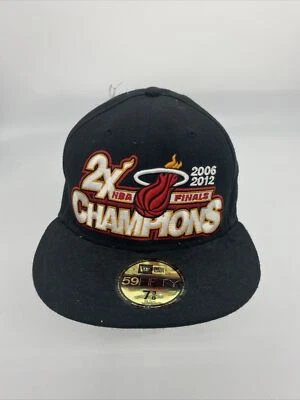 Gorra ajustada Miami Heat para hombre 7 3/8 negra roja New Era NBA baloncesto Foto 1 de 4