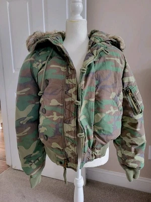 Chaqueta Parka Denim & Supply Ralph Lauren Cremallera Camuflaje Pequeña Foto 1 de 4