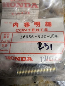 HONDA CB750 CB750K1 CB750K2 CB750K3 CB750K4 CB750K5 CARBURETOR RETURN SPRING R31 - Picture 1 of 2