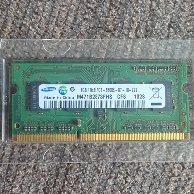 RAM 1 MEMORIA RAM DE 1 GB MEMORIA PORTÁTIL 204 pines PC3-8500 (1066 MHz) DDR3 SO-DIMM Foto 1 de 4