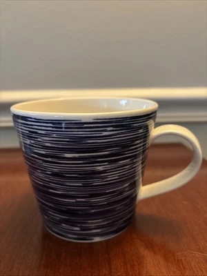 Taza de té de café Royal Doulton Pacific azul a rayas, 3 1/4" de alto, 4" de diámetro Foto 1 de 4