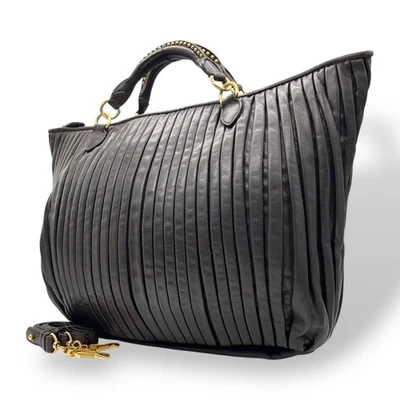 Auténtico Bolso de Hombro Miu Miu 2WAY Cuero Plisado Tachuelas Marrón Oscuro Foto 1 de 4