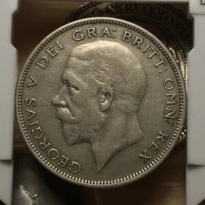 BRITAIN 1930 HALF CROWN KM835 low mintage - Picture 1 of 2