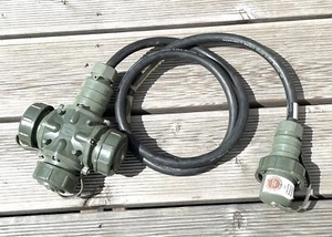 Cable de extensión Bundeswehr distribuidor de corriente de 3 compartimentos con cable de 1,5 m - Imagen 1 de 5