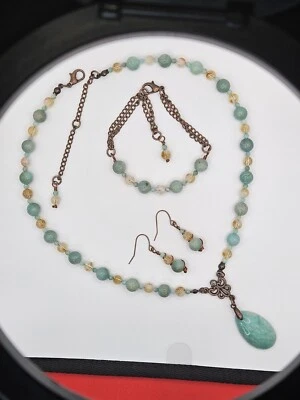 Amazonite Pendant necklace with CItirne gemstones. Matching Bracelet and Earring Foto 1 de 4