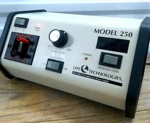 Life Technologies Gibco BRL Model 250 Elektrophorese Netzteil 11066-016 - Bild 1 von 4