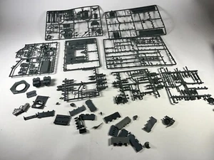 Warhammer 40K Space Marine Bane Blade/Stormsword Fuel Tanks and Ant Bits - Picture 1 of 12