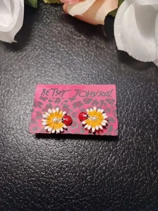 Betsey Johnson Daisy W/Ladybug Earrings Small (Thumbnail Size) Fine Detailed - Picture 1 of 2