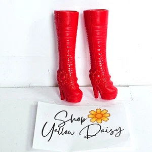 Stivali Y2K Barbie Fashion Fever Fashionistas ROSSO B suola monogramma tacco alto 1369 - Foto 1 di 7