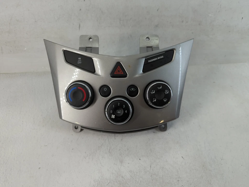 Chevrolet Trax 2015-2015 aire acondicionado calefacción climatización 94786520 UIZEF Foto 1 de 4