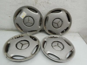 Mercedes E-Klasse W210 4x original Radkappe 15 Zoll 15" A2104010024 F91765 - Picture 1 of 7