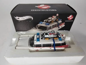 Hot Wheels Elite 1:43 Ghostbusters ECTO-1 No. W1194 - Picture 1 of 9