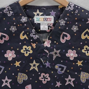STAT SCRUB TOP BLUE PINK YELLOW STAR FLOWER FLORAL HEART ALL OVER PRINT SIZE XS - Picture 1 of 4