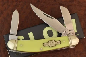 BEAUTIFUL ROUGH RIDER RYDER GREEN GLOW IN THE DARK 3 BLADED SOWBELLY KNIFE NIB - Picture 1 of 2