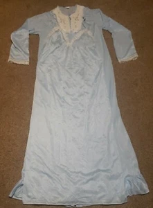 Vintage Burnette New York Blue Nylon Night Gown Robe. Made in USA M embroidered - Picture 1 of 7