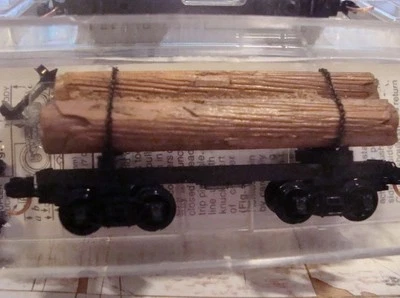 N Scale Micro-Trains MTL 113520 Unlettered 30' Skeleton Log Car w/ Load #5 - Image 1 of 2