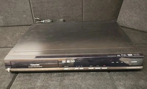 Toshiba D-R18DT-K-TB DVD HDMI Recorder DTS, Black (No Remote) TESTED - Picture 1 of 9