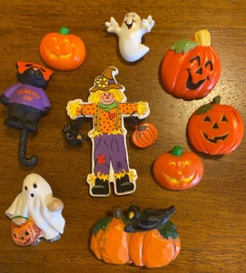 Vintage Halloween Pin Lot Pumpkins Ghosts Scarecrow Scaredy Cat Hallmark & More - Picture 1 of 8