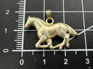 Sterling Silver Stamped .925 Galloping Horse Pendant - Bild 1 von 4