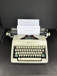 Olympia SM9 Typewriter w/ Case – Made in Western Germany - Picture 1 of 24